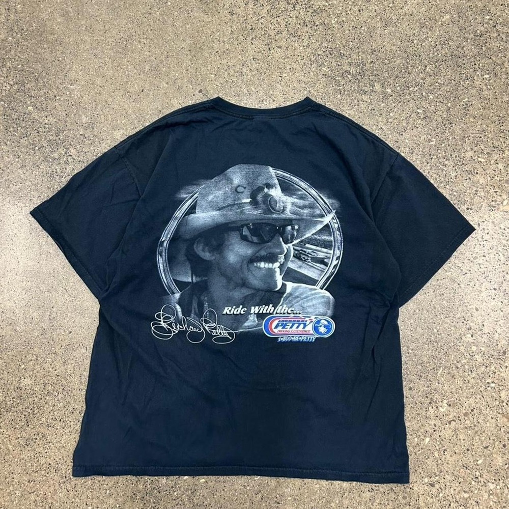Vintage Richard Petty NASCAR Racing T-Shirt Double Sided (Size XL)